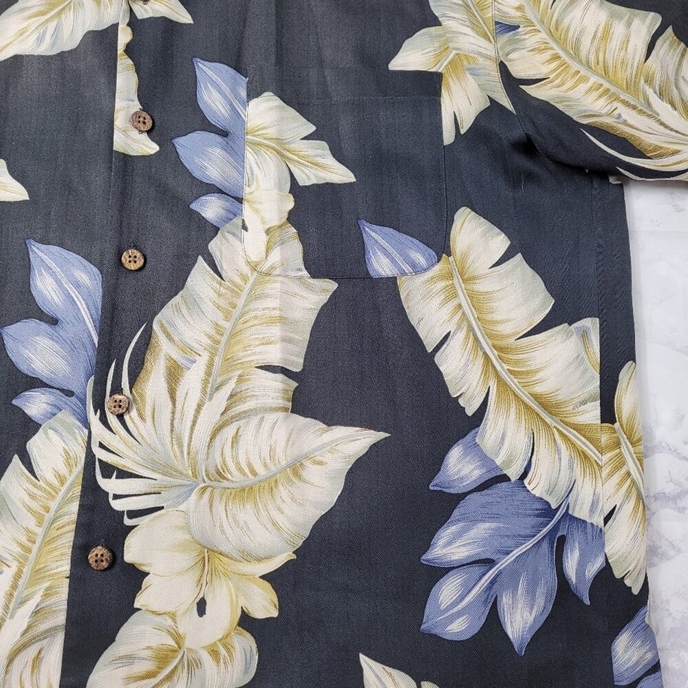 Tommy Bahama Silk Tropical Floral & Palm Leaf Button Front Shirt size Medium - Picture 7 of 10